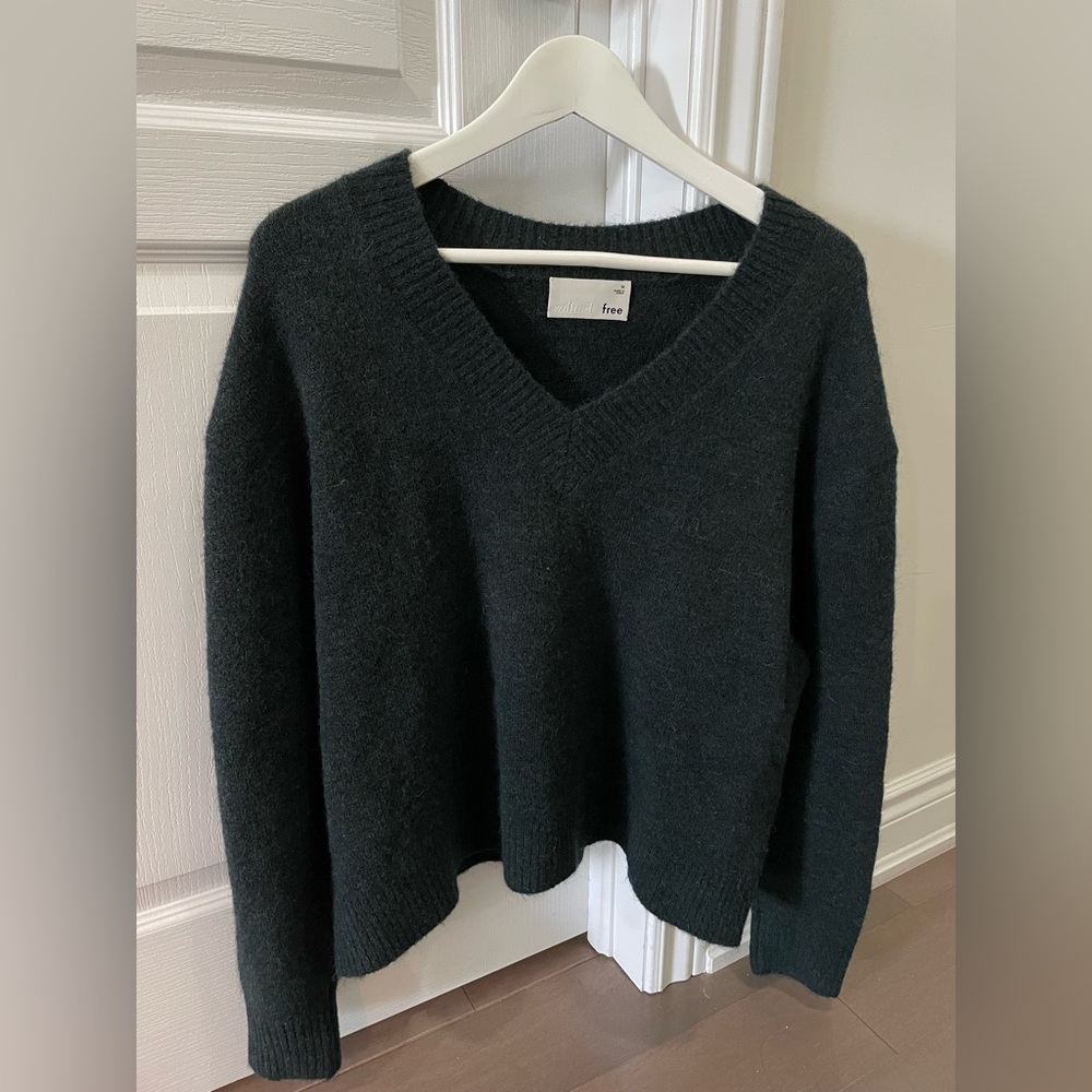 Aritzia Wilfred Free Sweater (Dark Green) - Size Medium